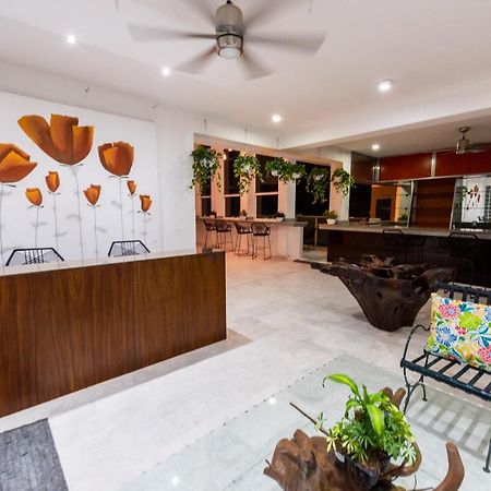 La Casa Blanca Aparthotel Puerto Vallarta Bagian luar foto