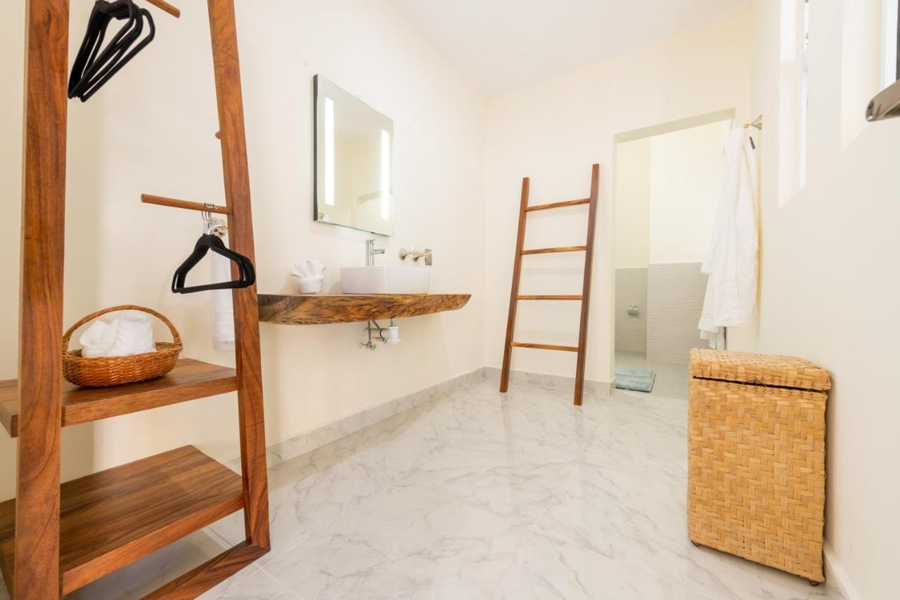 La Casa Blanca Aparthotel Puerto Vallarta Bagian luar foto