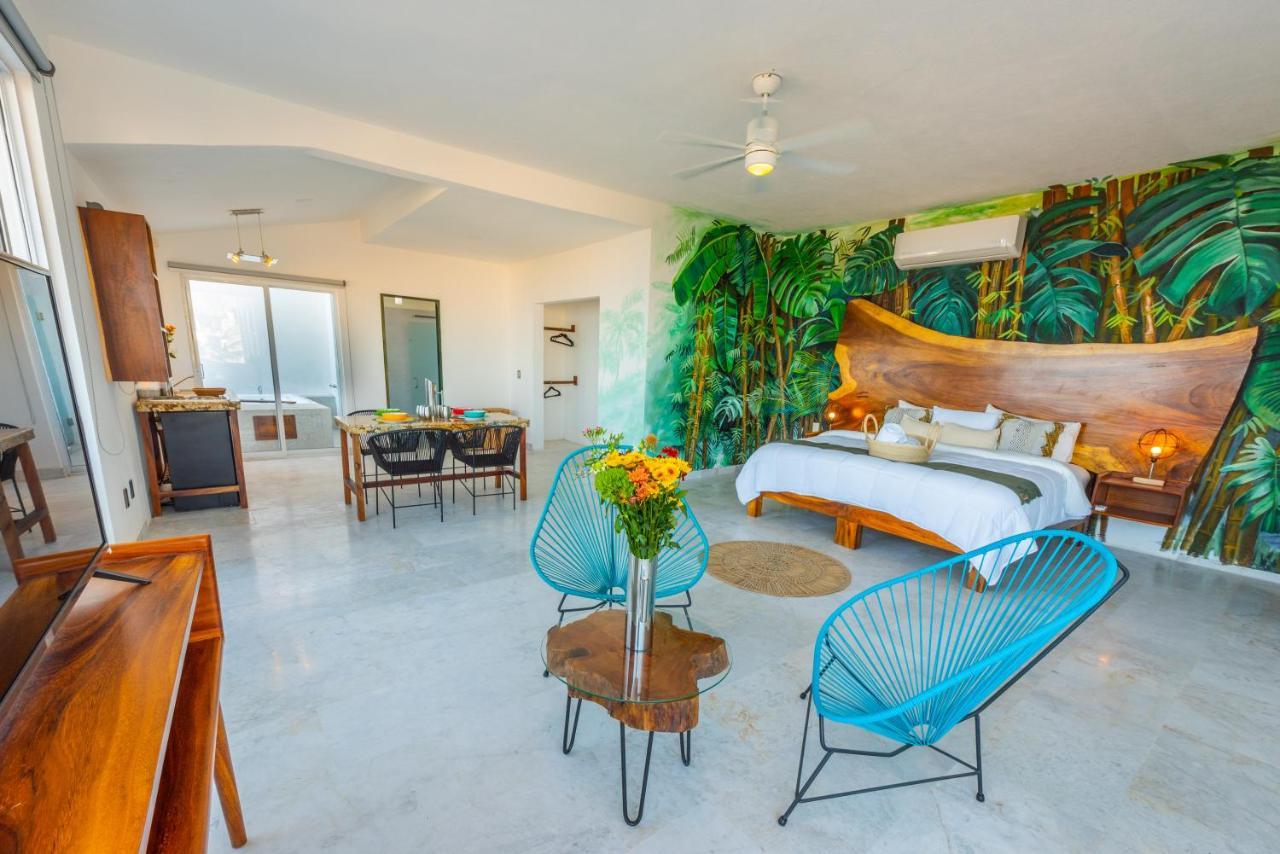 La Casa Blanca Aparthotel Puerto Vallarta Bagian luar foto