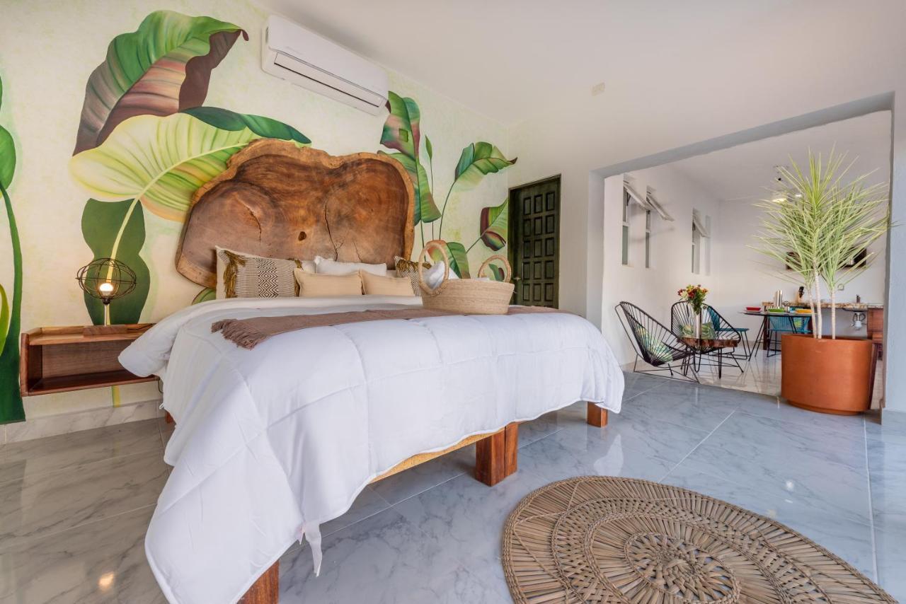 La Casa Blanca Aparthotel Puerto Vallarta Bagian luar foto