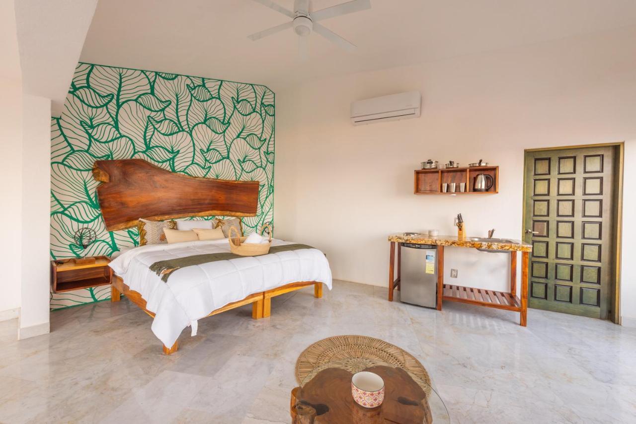 La Casa Blanca Aparthotel Puerto Vallarta Bagian luar foto