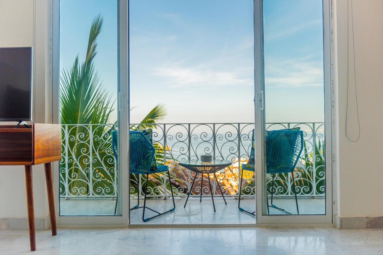 La Casa Blanca Aparthotel Puerto Vallarta Bagian luar foto