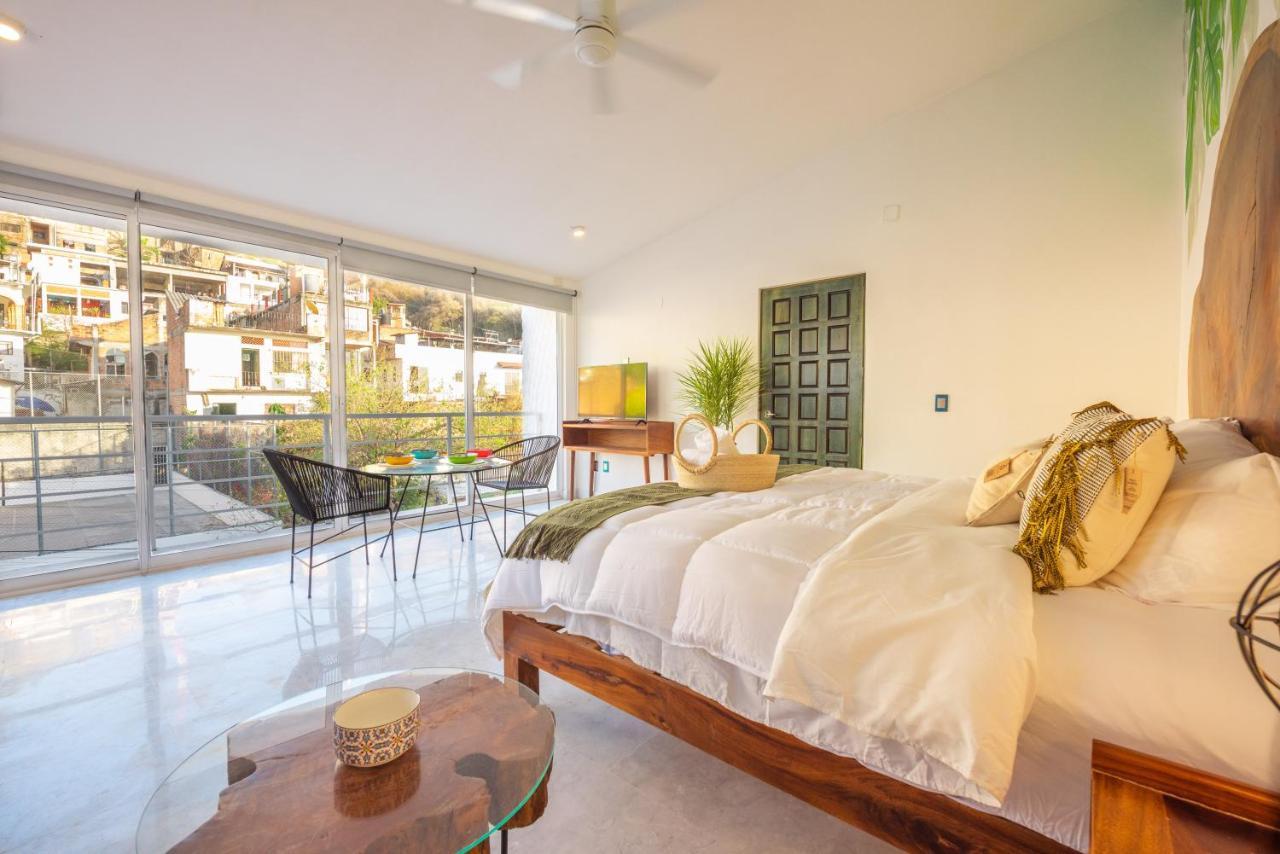 La Casa Blanca Aparthotel Puerto Vallarta Bagian luar foto