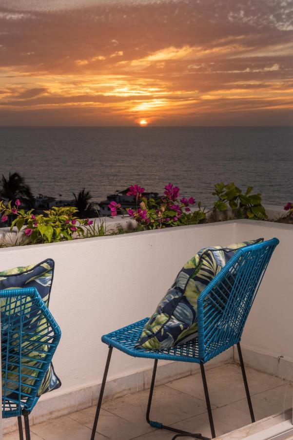 La Casa Blanca Aparthotel Puerto Vallarta Bagian luar foto