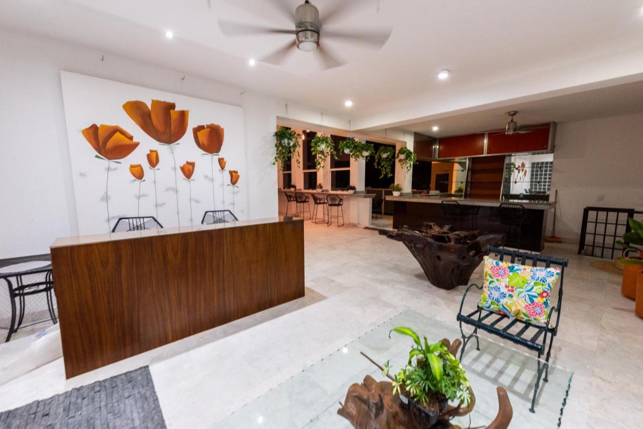 La Casa Blanca Aparthotel Puerto Vallarta Bagian luar foto