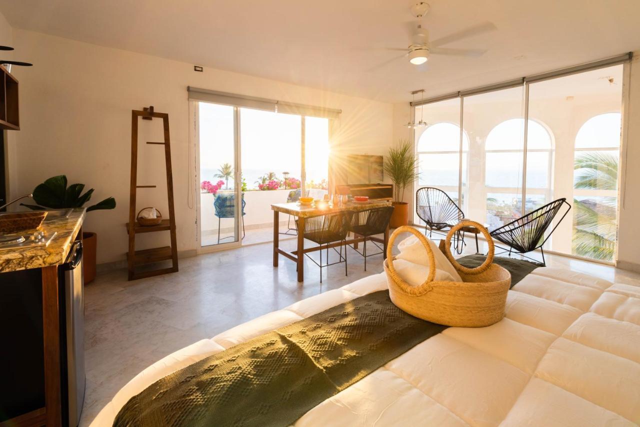 La Casa Blanca Aparthotel Puerto Vallarta Bagian luar foto